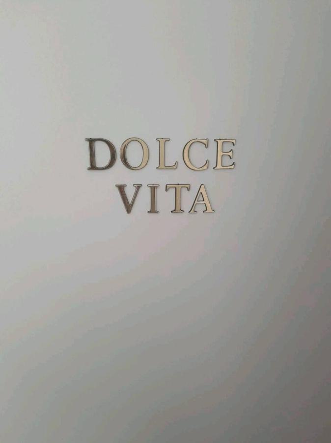 Le Dolce Vita - Centre Historique, Proche Toutes Commodites, Stationnement Aise, Wifi-Netflix Niort Kültér fotó